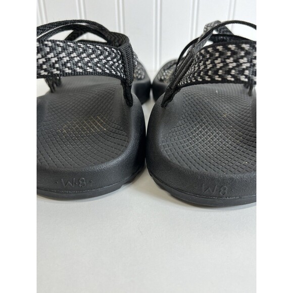 Chaco Womens Classic Hiking sandal. ZX/2 Strappy Black/White. Sz 8. Lightly Worn - Picture 3 of 7